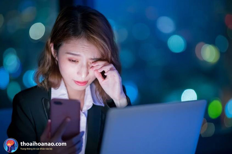 3.6. Tránh tiếp xúc lâu với ánh sáng điện tử 1 3.6. Tránh tiếp xúc lâu với ánh sáng điện tử 1
