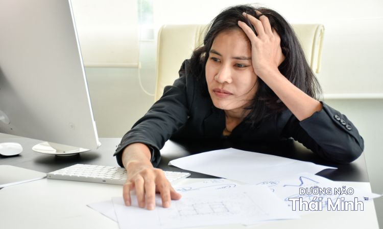 Khó ngủ kéo dài gây ra tác hại như thế nào? 1 Khó ngủ kéo dài gây ra tác hại như thế nào? 1