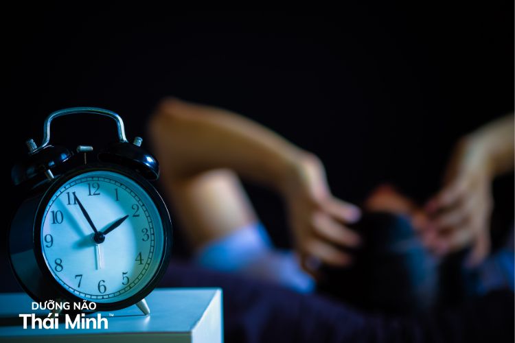 Nguyên nhân dẫn tới mất ngủ kéo dài? 1