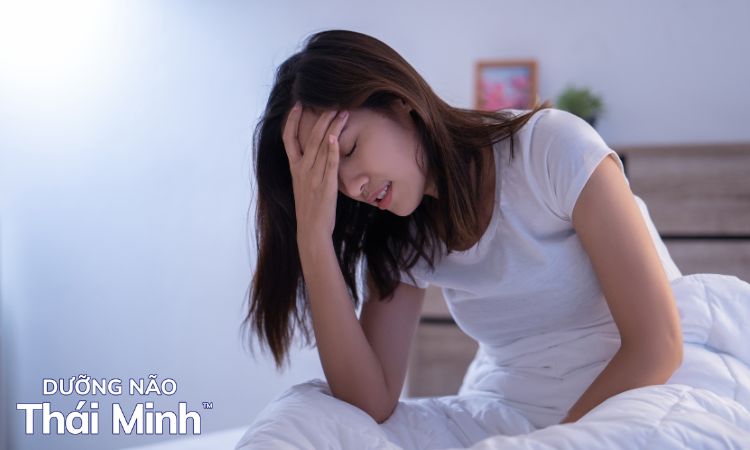 2. Đặc điểm của cơn đau đầu do huyết áp 1 2. Đặc điểm của cơn đau đầu do huyết áp 1